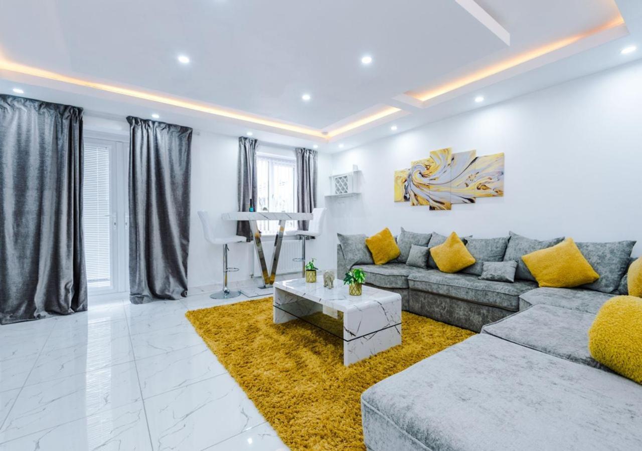 Luxury 3 Bedroom House Close To Manchester Center Esterno foto