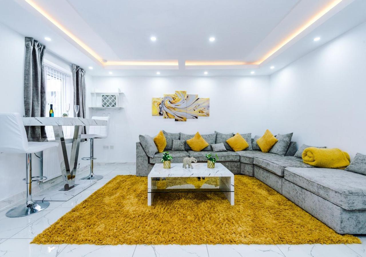 Luxury 3 Bedroom House Close To Manchester Center Esterno foto