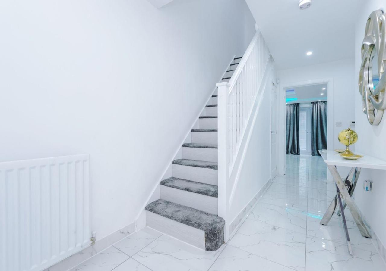 Luxury 3 Bedroom House Close To Manchester Center Esterno foto